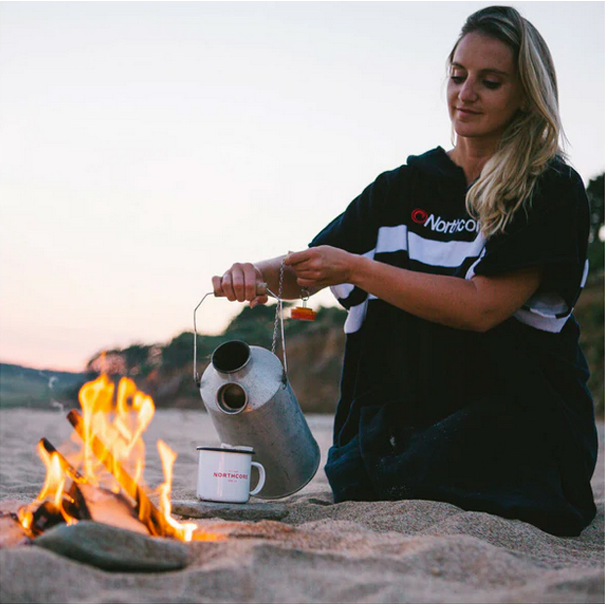 2025 Northcore Beach Basha Stripe Hooded Towel Changing Robe / Poncho NOCO241 - Blue